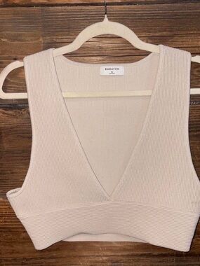 Babaton Cream Ribbed V-Neck Crop Tank